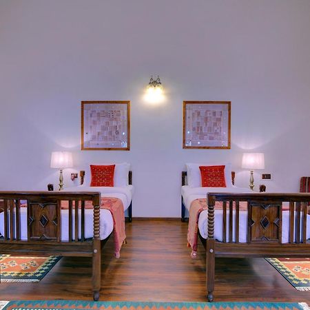 Welcomheritage Shivavilas Palace, Hampi Хоспет Экстерьер фото