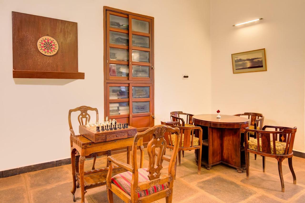 Welcomheritage Shivavilas Palace, Hampi Хоспет Экстерьер фото